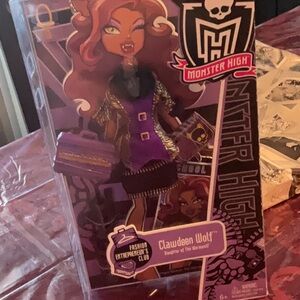 Monster High School Clubs Clawdeen Wolf Doll